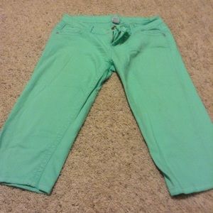 CP Jeans Capris
